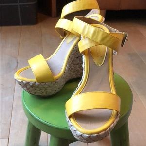 CATCH THESE✨Sassy Yellow wedges✨✨
